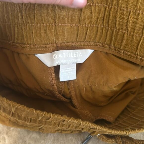 Athleta shorts 4 (5520) - Picture 3 of 5